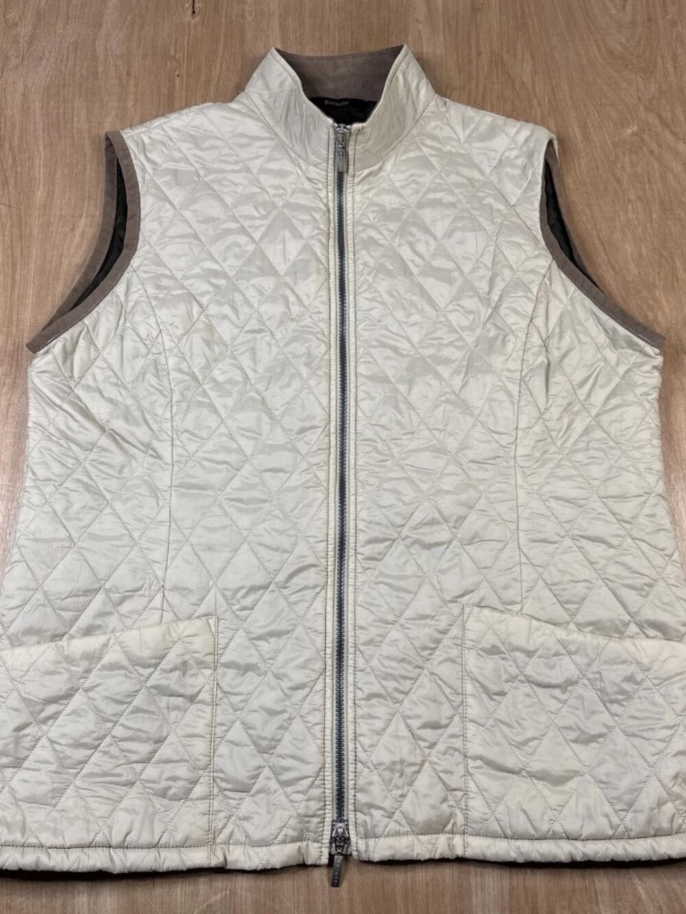 Barbour Women’s Tan L160 Shaped F/Weight Quilted Full Zip Gullet Vest Size 14
